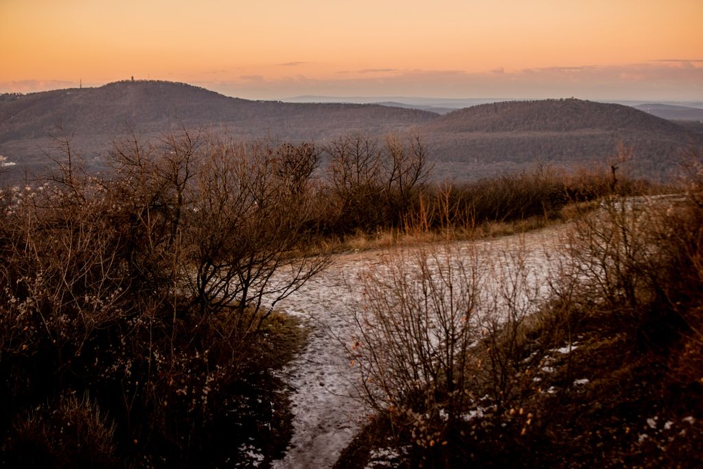 Hármashatár-hegy
Gucjkler kilátó
napfelkelte
Hajnal 
