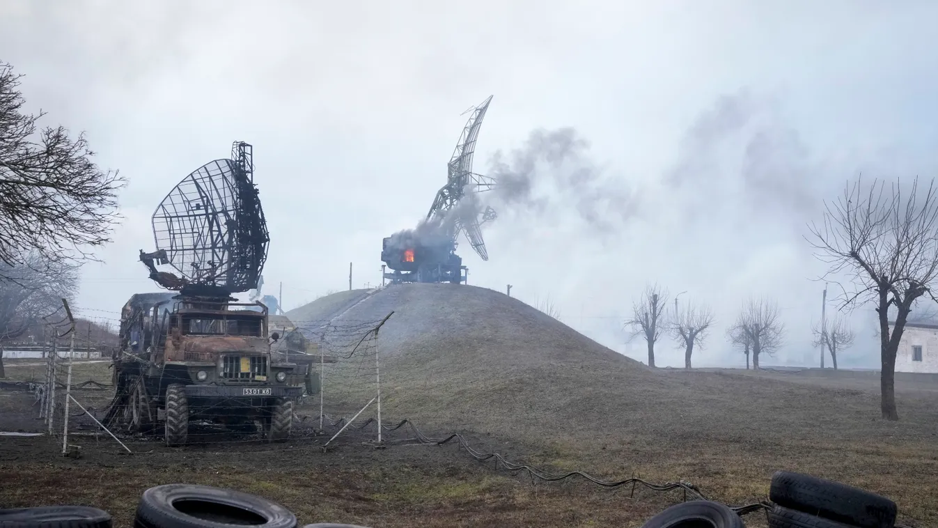 Ukrán válság, 2022. Ukrajna, füst, támadás, robbantás, megrongálódott radarrendszerb, radar, PUTYIN, Vlagyimir 