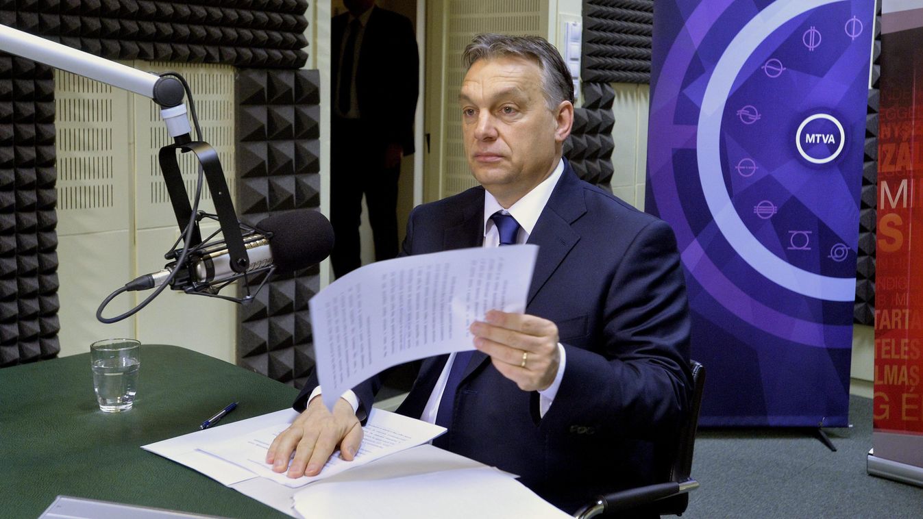 Orbán Viktor Budapest, 2015. március 6.
Orbán Viktor miniszterelnök interjút ad a Kossuth Rádió 180 perc című műsorában a Magyar Rádió stúdiójában 2015. március 6-án.
MTI Fotó: Máthé Zoltán 