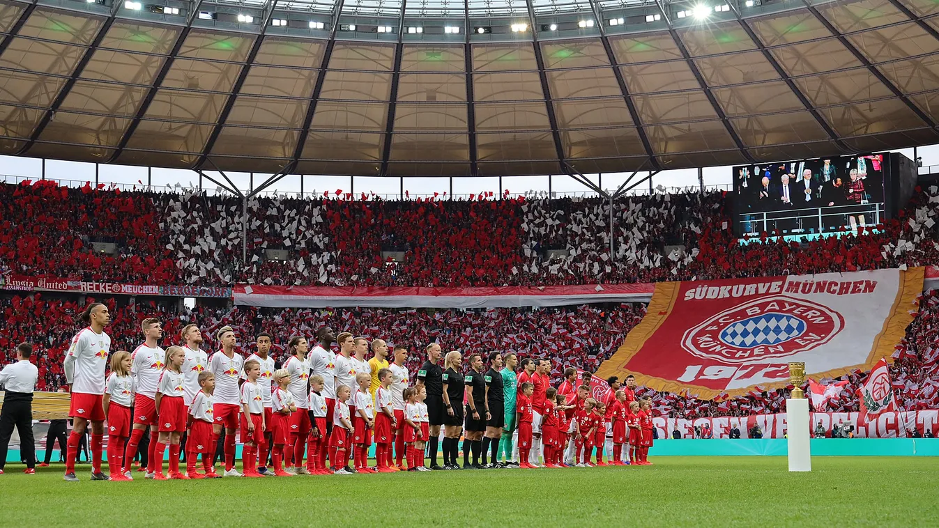 firo: 25.05.2019, Football, DFB Cup, Cup 2018/2019 season, DFB Cup, Final, Final, Cup final, RB Leipzig, Red Bull - FC Bayern Munich 2019 DFB-Pokal firo: 25.05.2019 Red Bull - FC Bayern Munich SPO Cup final Cup season 2018 RB Leipzig Horizontal FINAL FOOT