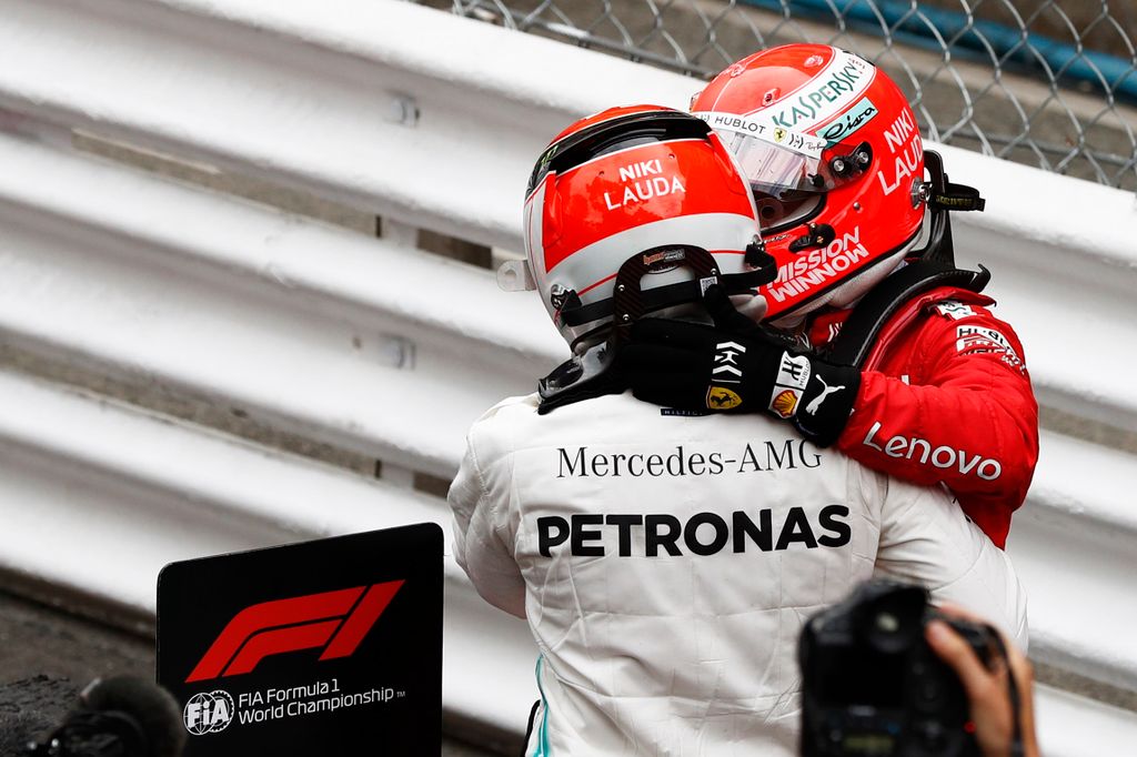 Forma-1, Lewis Hamilton, Sebastian Vettel, Niki Lauda tribute sisak, Monacói Nagydíj 