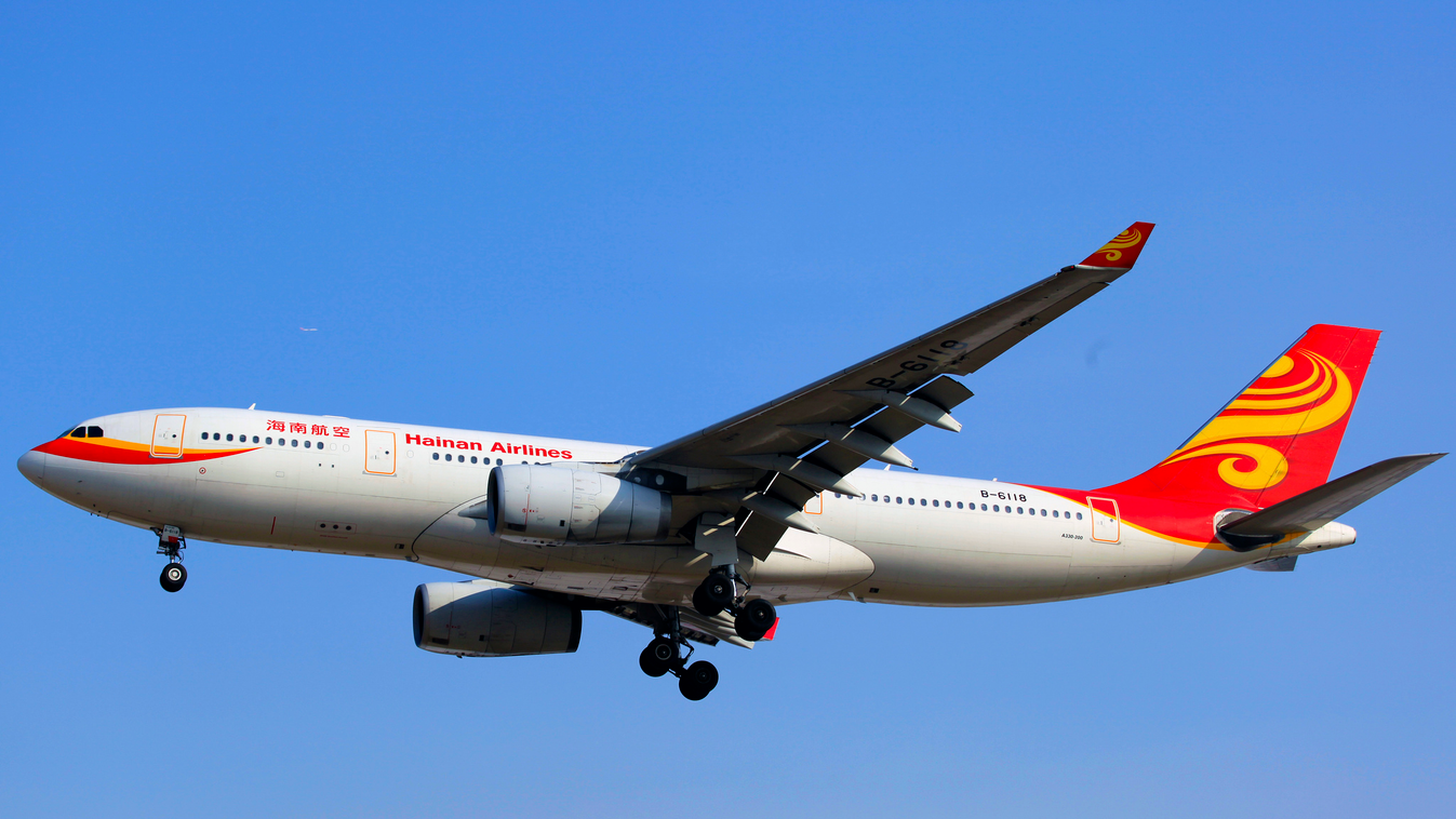 Hainan Airlines Airbus A330-243 