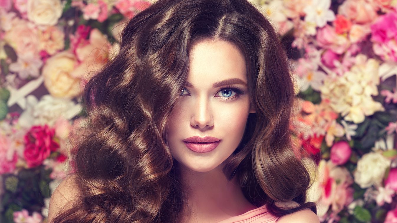 gyönyörű haj modell portré szépségápolás Vajon mi a hosszú, fényes haj titka? 