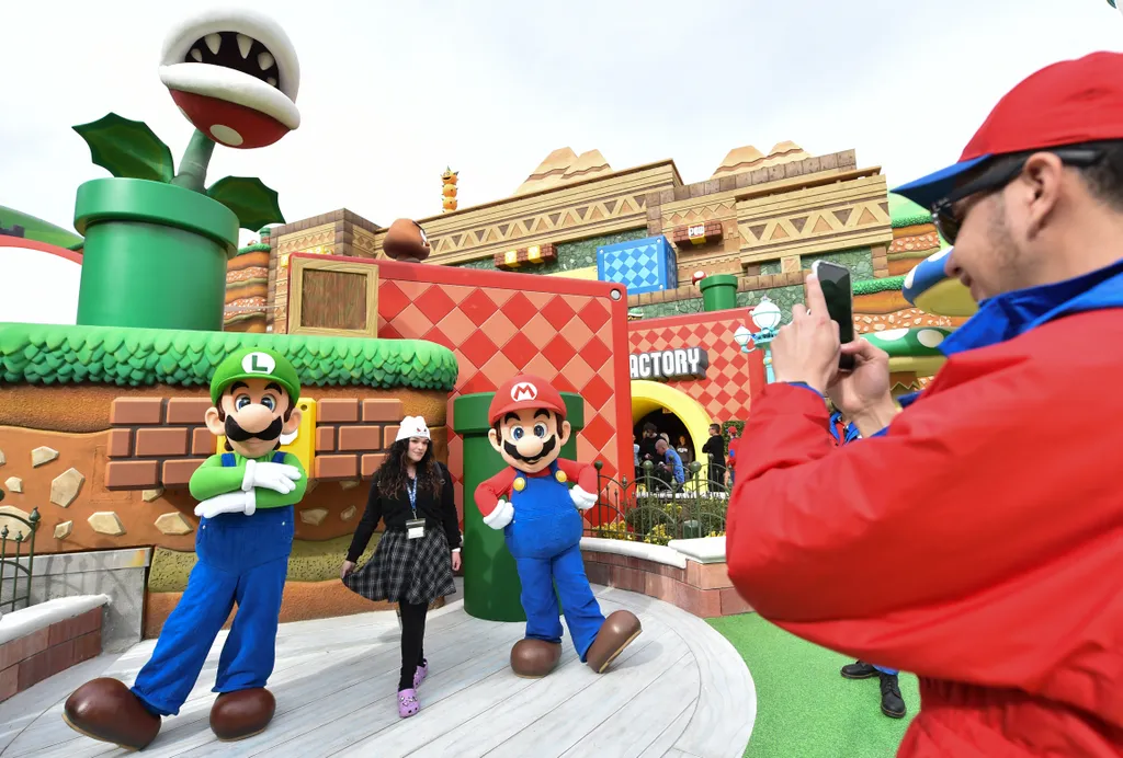 Super Mario témájú vidámpark nyílt az Egyesült Államokban  Lets-a-go (To Hollywood)! First US 'Super Mario' Theme Park To Open games leisure amusement-park Horizontal 