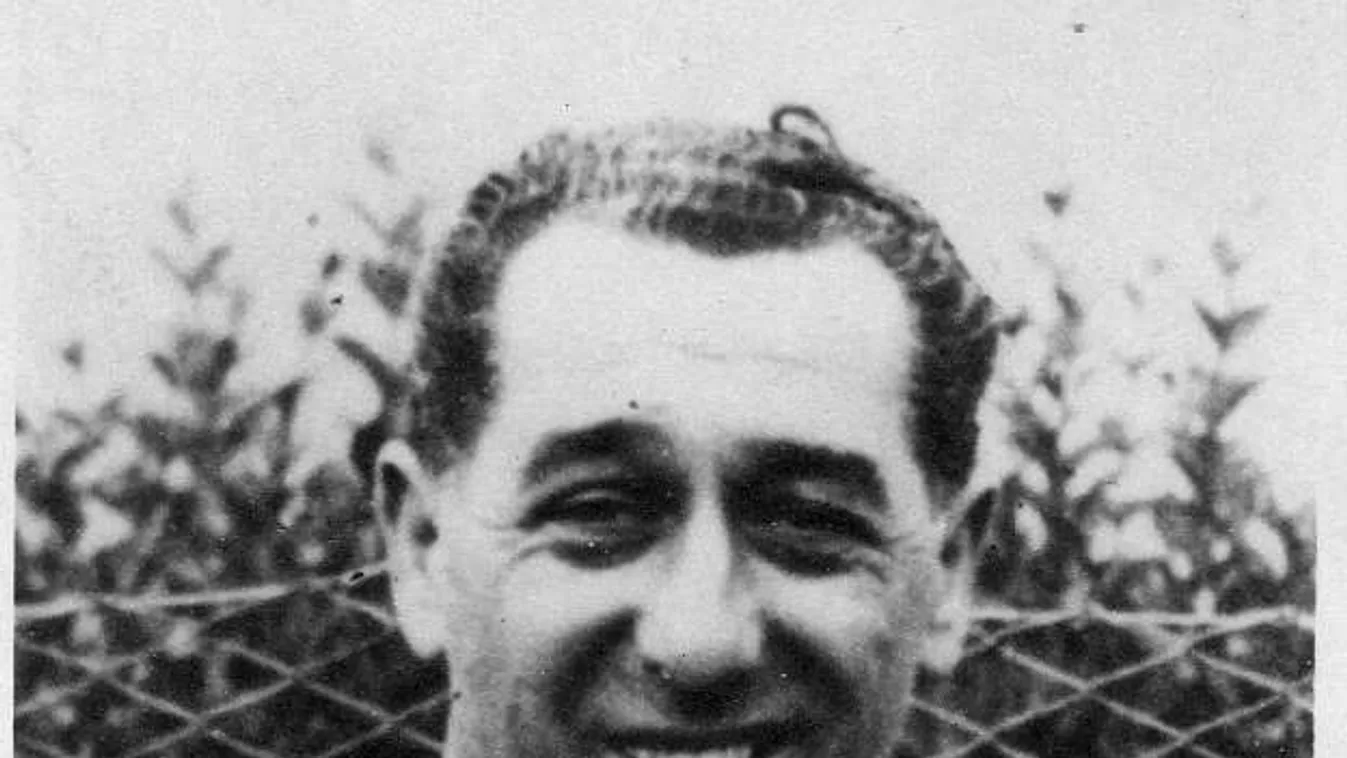 L'allenatore ungherese Géza Kertész (1894 - 1945) nell'anno all'Atalanta. 