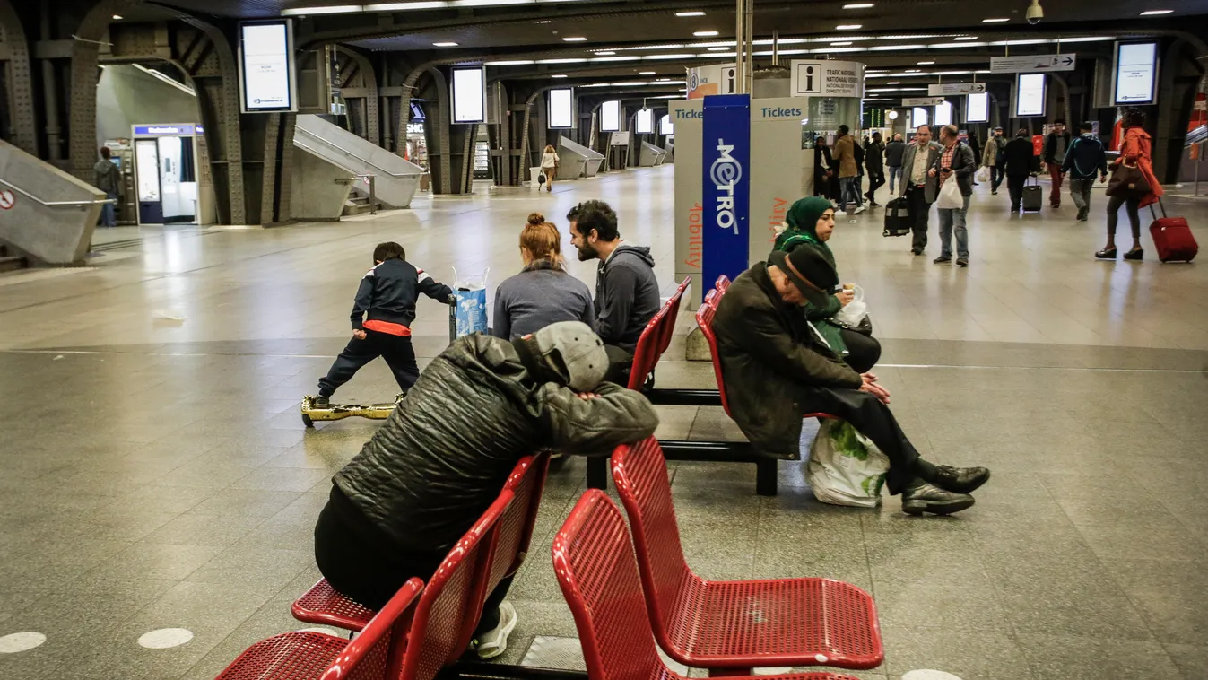 BELGAHOTNEWS STAKING GREVE VAKBONDEN SYNDICATS NMBS SNCB SQUARE FORMAT 