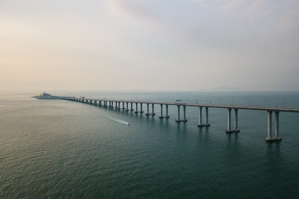 Hongkong-Makaó-Csuhaj híd 
