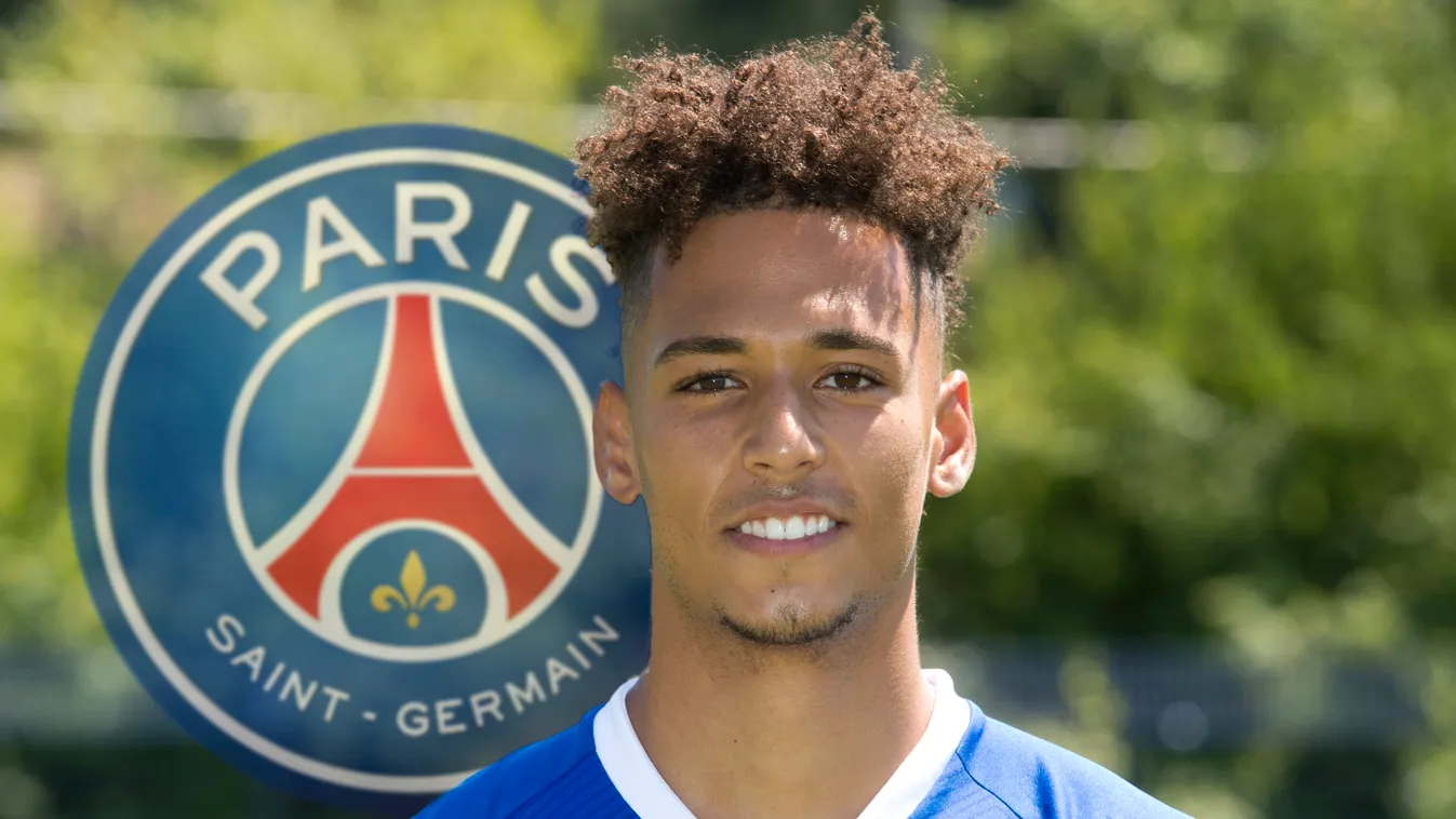 Thilo KEHRER (Schalke 04) moves to Paris St.Germain. 2019 season 2018 1.Bundesliga FUssball database SP 2018 