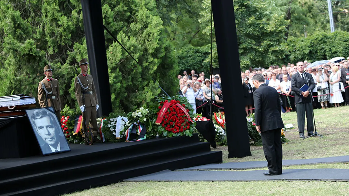 Horn Gyula, néhai miniszterelnök temetése a Fiumei úti nemzeti sírkertben, Orbán Viktor búcsúzik