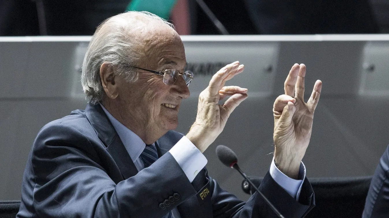 BLATTER, Joseph Zürich, 2015. május 29.
Joseph Blatter, a Nemzetközi Labdarúgó-szövetség (FIFA) elnöke felszólal a FIFA tisztújító kongresszusának második napján, 2015. május 29-én Zürichben. A FIFA ezen a napon választ új elnököt, Joseph Blatter elnök eg