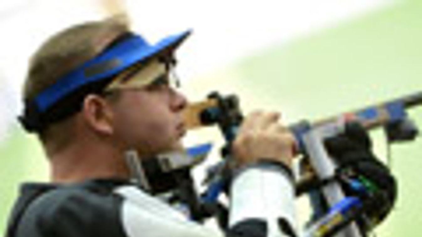 London 2012, Olimpia, férfi kézilabda, Sidi Péter a férfi kisöbű sportpuska 3x40 lövéses összetett számának alapversenyében