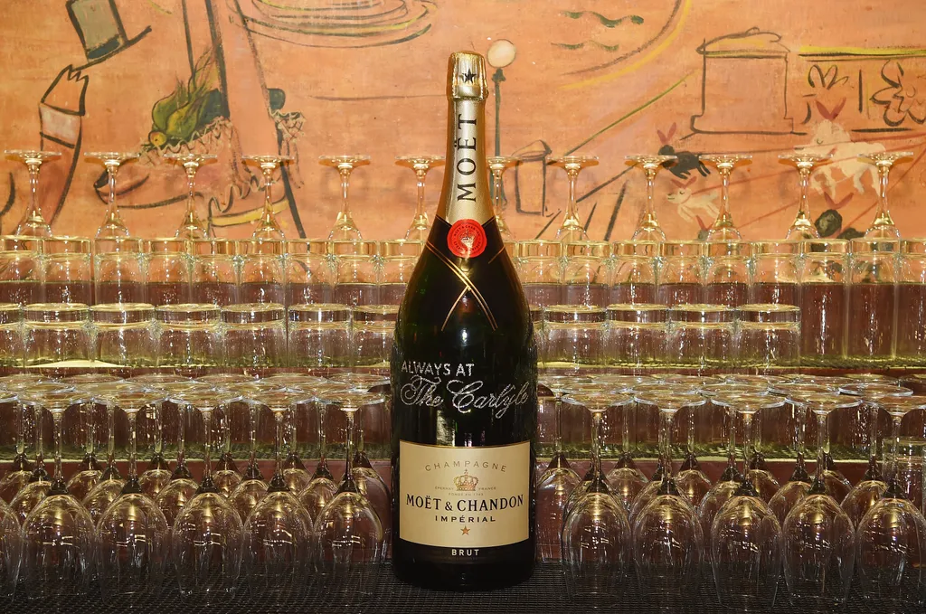 A világ 10 legkelendőbb pezsgőmárkája, pezsgő, összeállítás, 2022, Moet & Chandon 