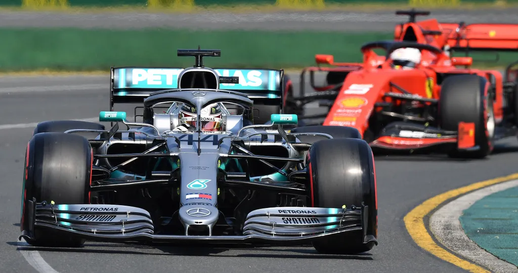 Forma-1, Ausztrál Nagydíj, szombat, Lewis Hamilton, Mercedes-AMG Petronas, Sebastian Vettel, Scuderia Ferrari 