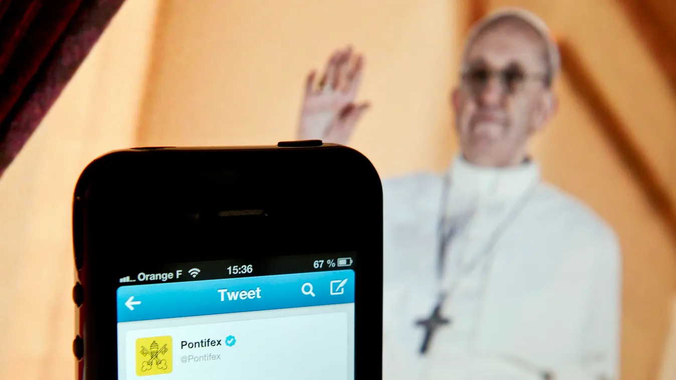 Ferenc pápa Twitter 