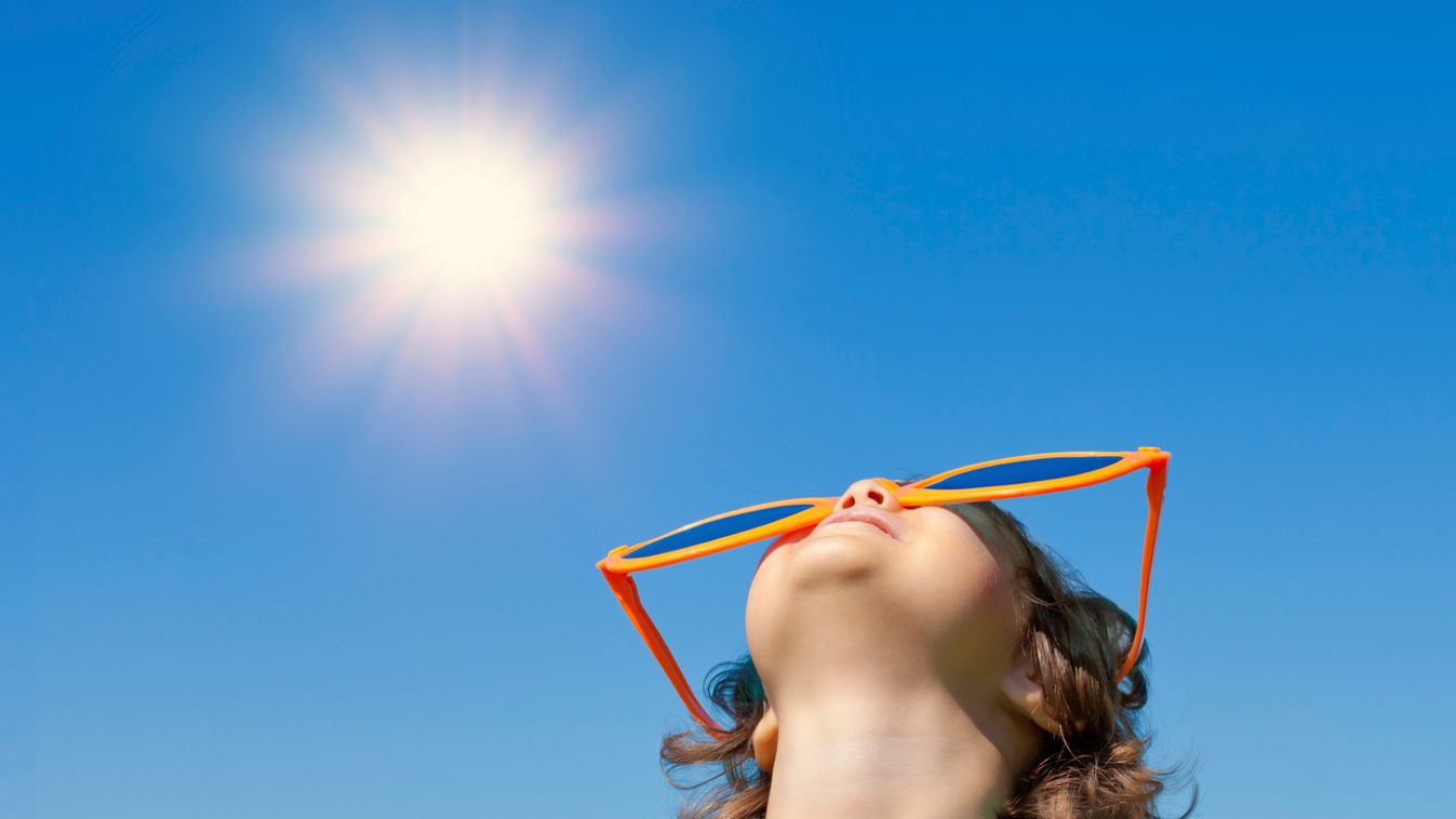 kánikula meleg hőség időjárás napsütés napszemüveg 