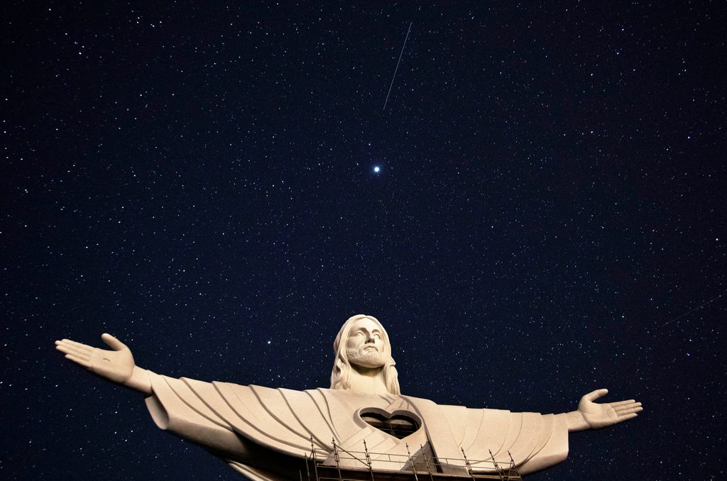 Oltalmazó Krisztus-szobor Encantado Brazília 