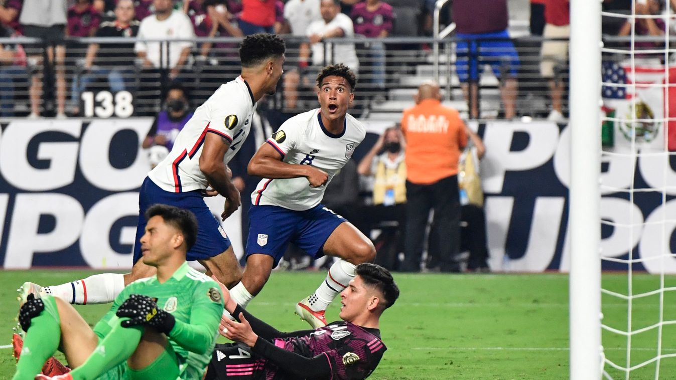 Football: Gold Cup final, USA v Mexico fbl Horizontal 