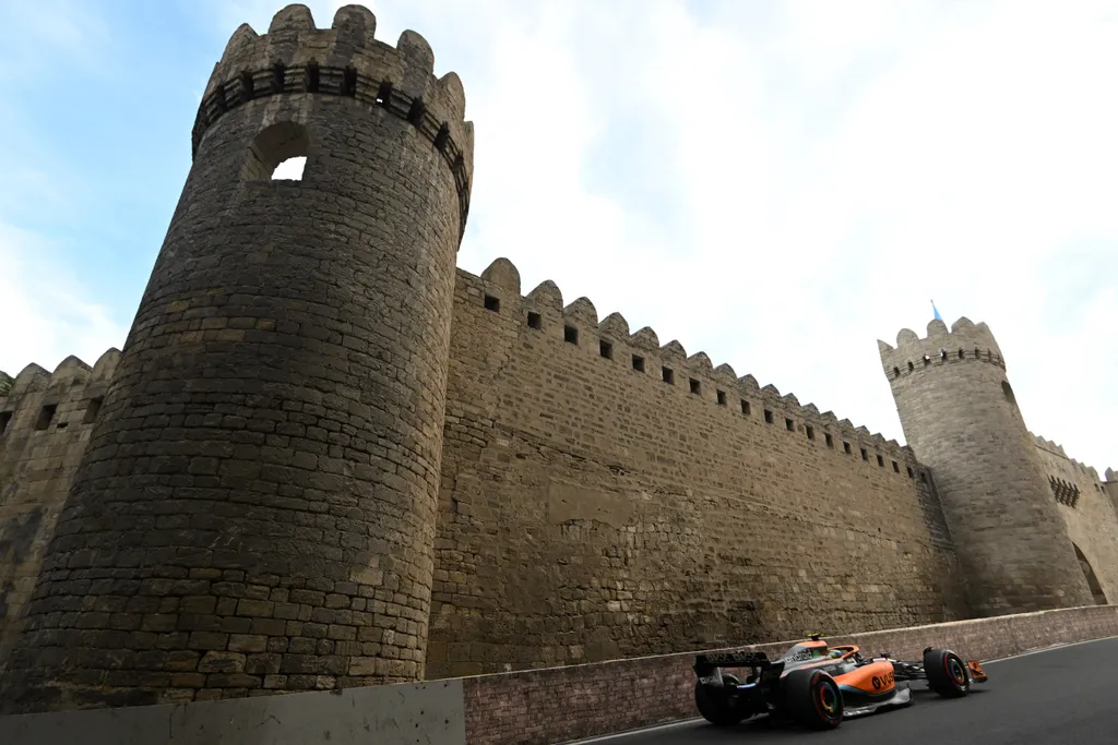 Forma-1, Lando Norris, McLaren, Azeri Nagydíj 2022, szombat 