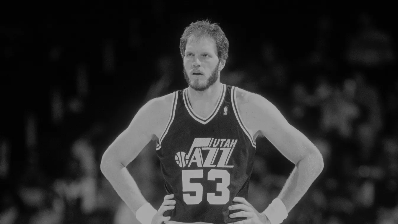 Utah Jazz v Chicago Bulls national basketball association professional basketball shoots in action dribbles block shot pass shoot dunk mp2018 january CHICAGO, IL - CIRCA 1989:  Mark Eaton #53 of the Utah Jazz looks to looks on against the Chicago Bulls du
