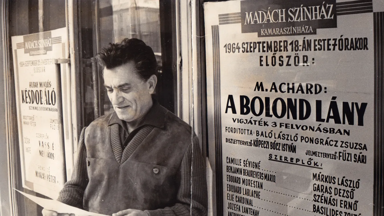 Egri István színész
Egri A bolond lány plakátja előtt, Madách Színház, 1964.09.18. 