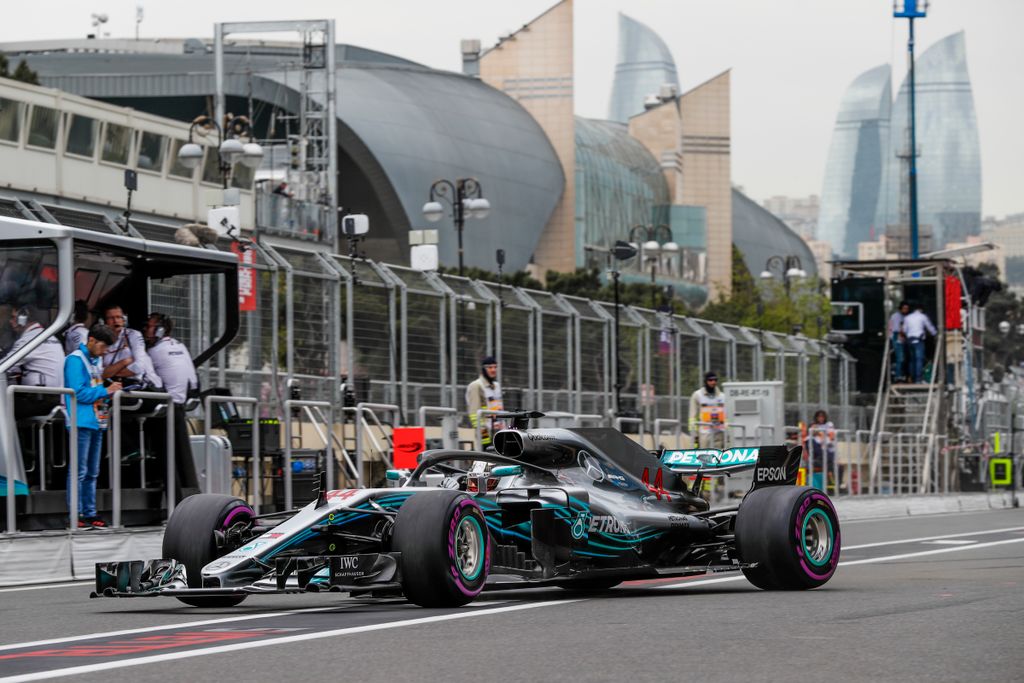 A Forma-1-es Azeri Nagydíj szombati napja, Lewis Hamilton, Mercedes-AMG Petronas 
