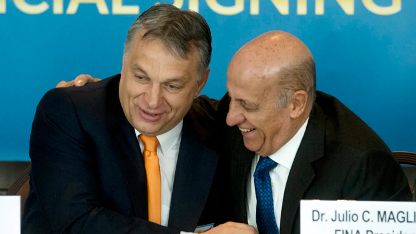 Orbán Viktor Lausanne, 2015. április 16.
Orbán Viktor miniszterelnök (b) és Julio César Maglione, a Nemzetközi Úszó Szövetség (FINA) elnöke a 2017-es vizes világbajnokság budapesti rendezéséről szóló megállapodás aláírásán a svájci Lausanne-ban 2015. ápri