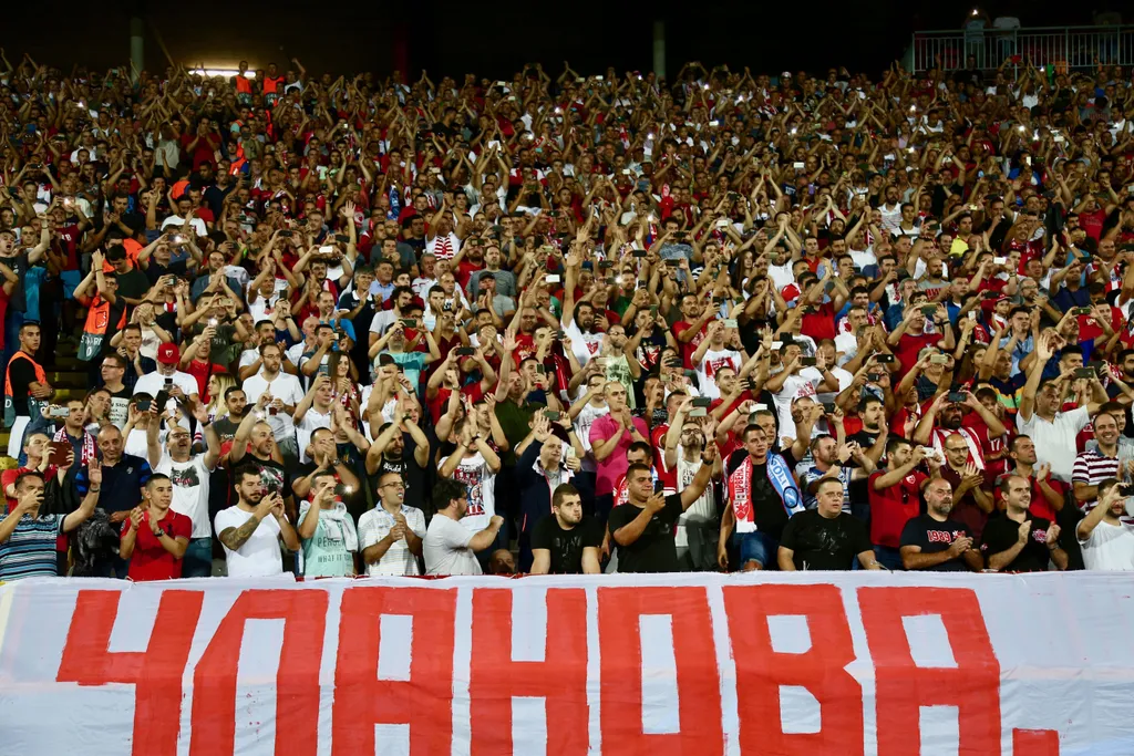 Crvena Zvezda vs Napoli: UEFA Champions League UEFA Champions League Napoli Crvena Zvezda 