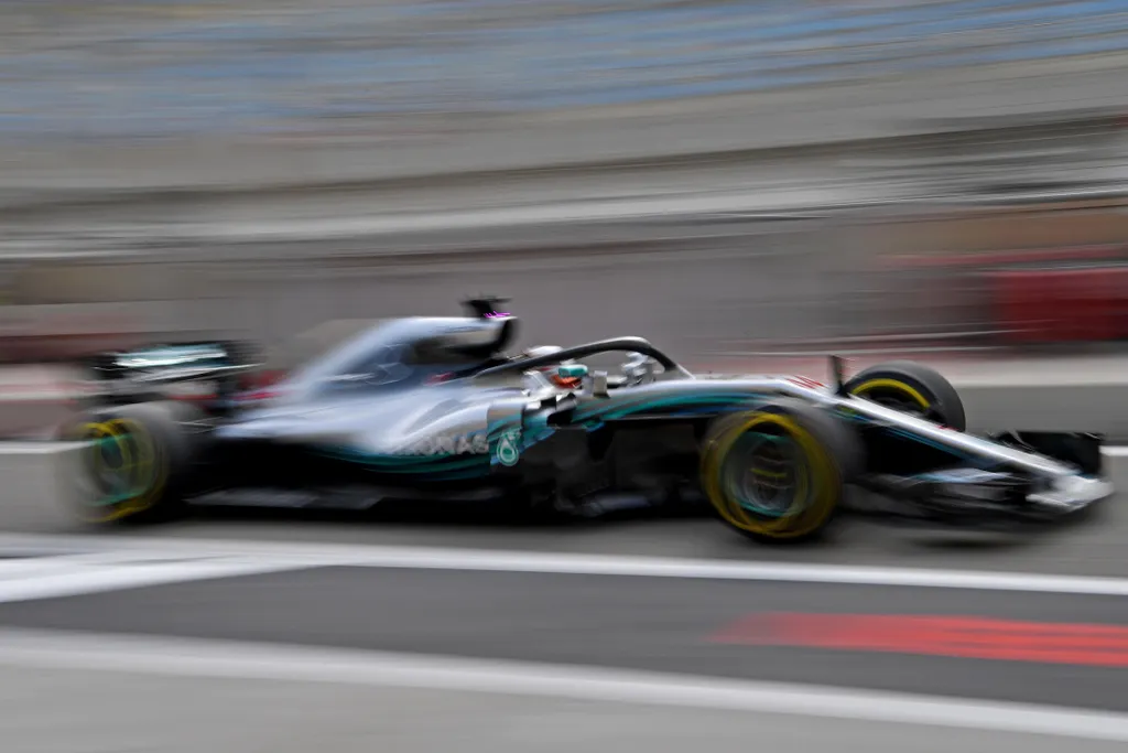 A Forma-1-es Bahreini Nagydíj pénteki napja, Lewis Hamilton, Mercedes-AMG Petronas 
