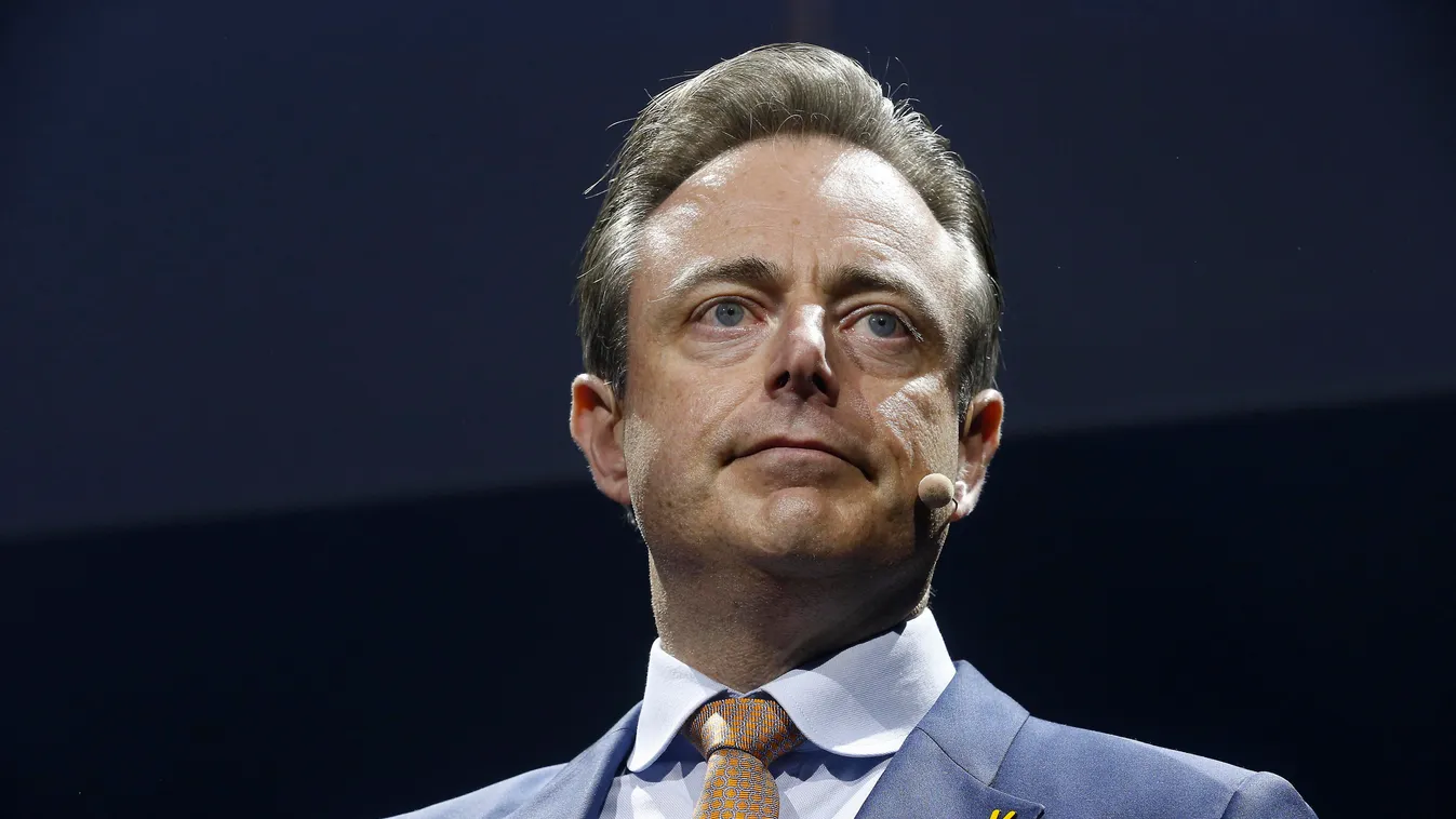 Bart De Wever, a flamand nacionalista Új Flamand Szövetség (N-VA) elnöke, Antwerpen polgármestere 