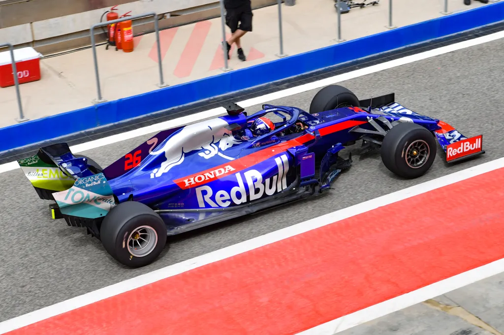 Forma-1, teszt, Bahrein, Danyiil Kvjat, Scuderia Toro Rosso 