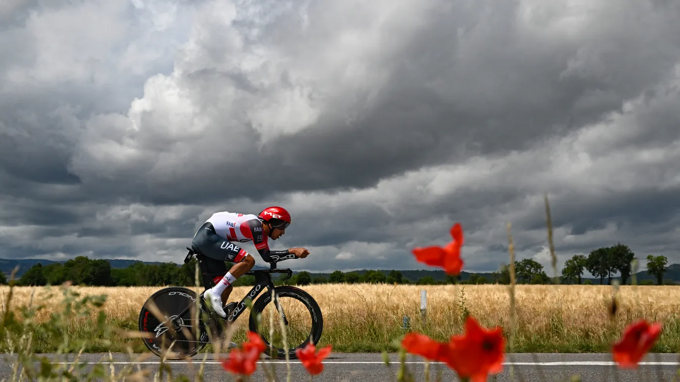 cycling TOPSHOTS Horizontal DAUPHINE LIBERE CYCLING RACE TIME TRIAL FIELD RURAL LANDSCAPE POPPY 