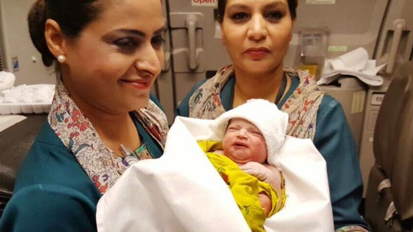 Pakistan International Airlines gyerek szülés 