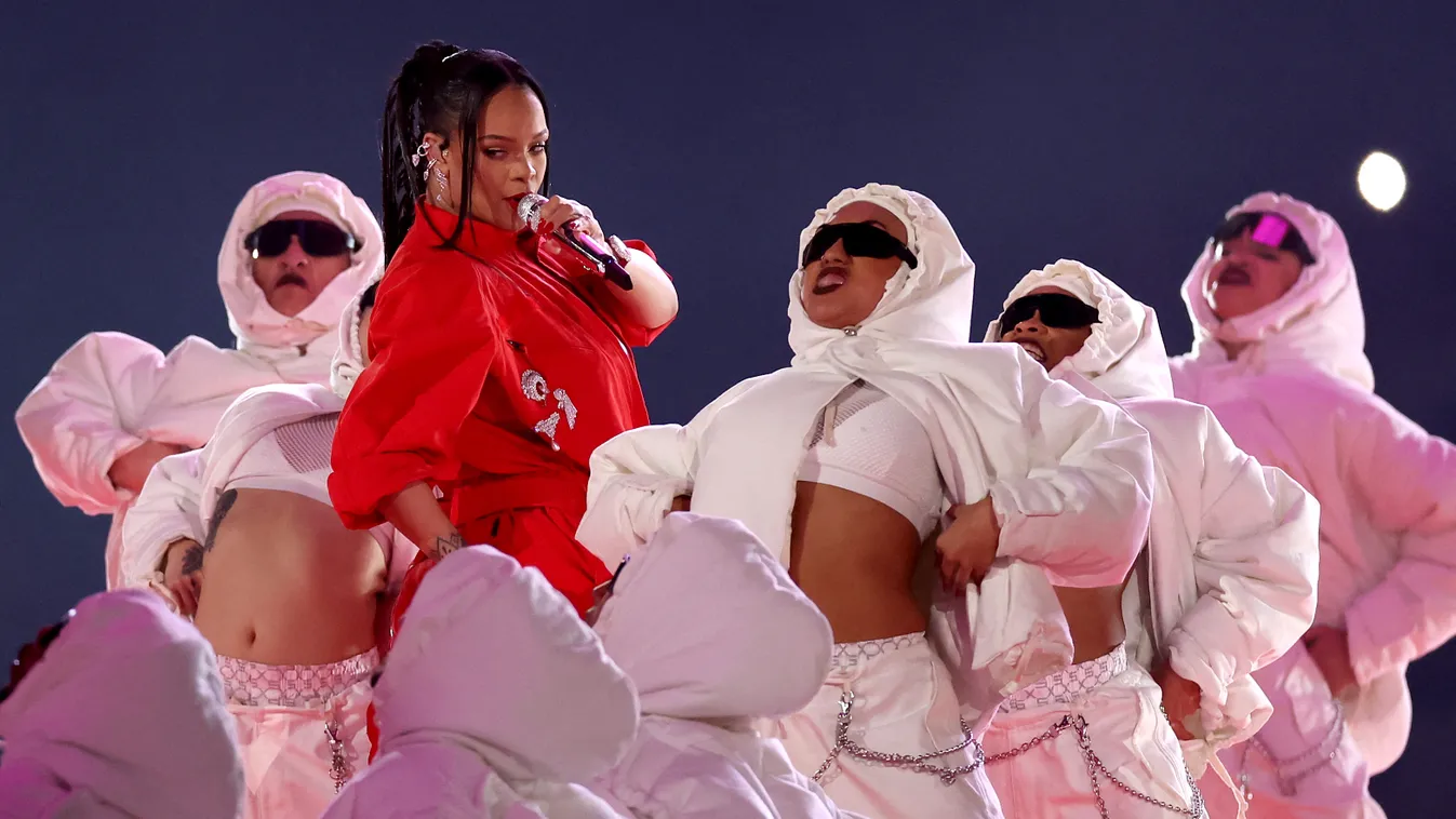 Apple Music Super Bowl LVII Halftime Show GettyImageRank2 Performance American Football - Sport USA Arizona Stage - Performance Space Photography Super Bowl Halftime Show NFL Glendale - Arizona Arts Culture and Entertainment Rihanna State Farm Stadium Hal