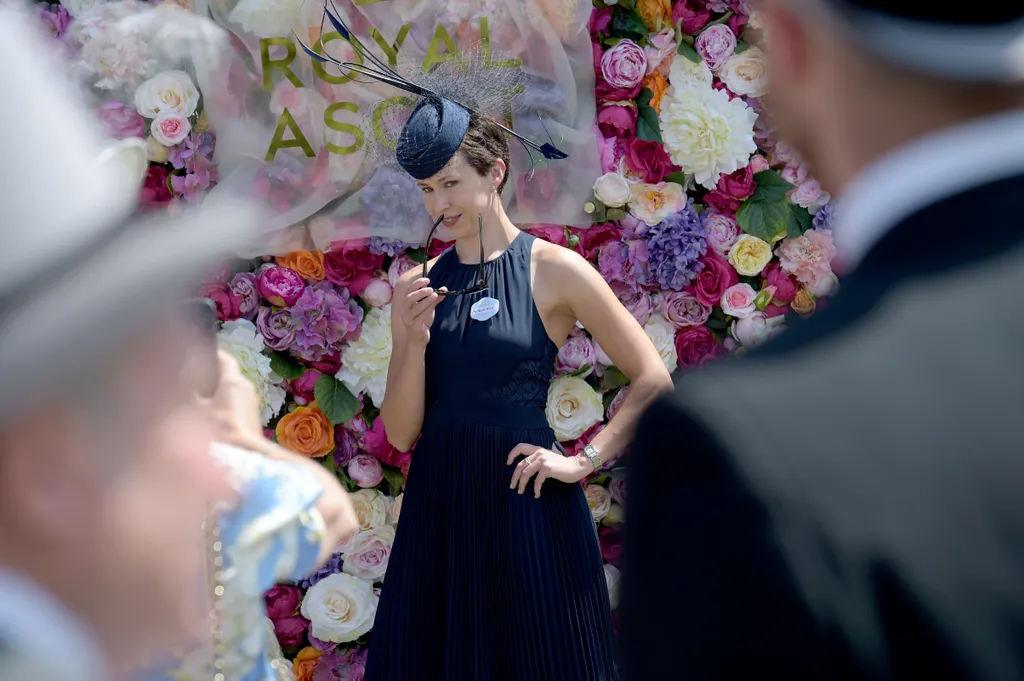 A Royal Ascot legdíszesebb fejfedői galéria 