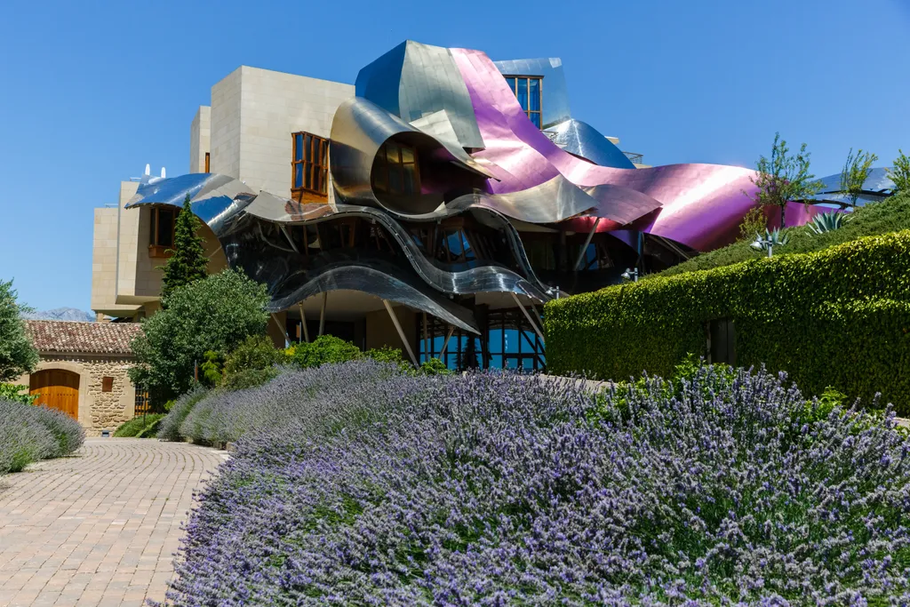 A 10 legkülönlegesebb hotel HOTEL MARQUES DE RISCAL, SPAIN 