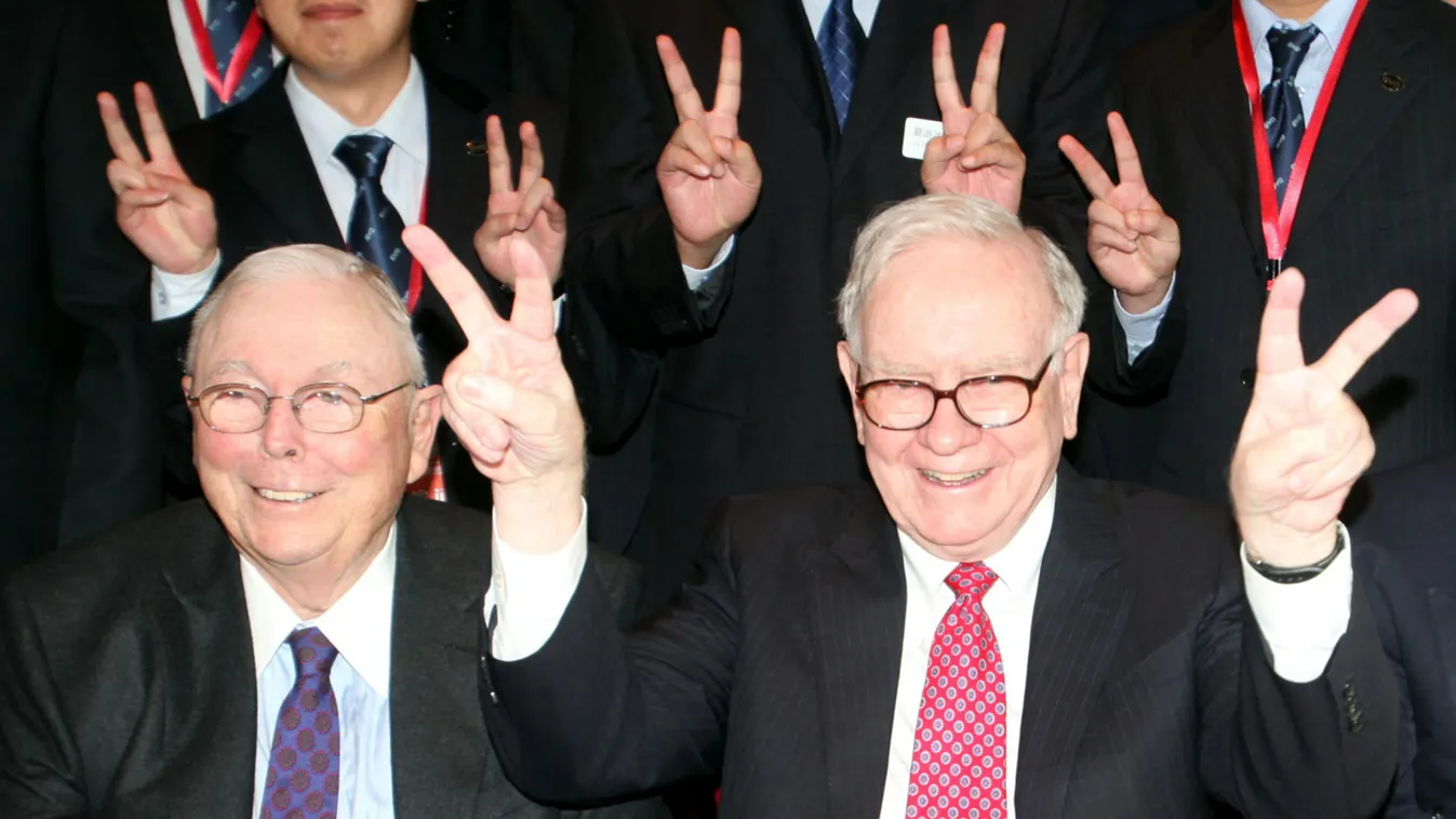 Buffett says BYD investment is right choice China Chinese Guangdong Warren Buffet BYD auto automobile Shenzhen VERTICAL U.S. investors and philanthropists Warren Buffet, right, and Charles Munger, left, are seen during the BYD Auto Annual Business Confere