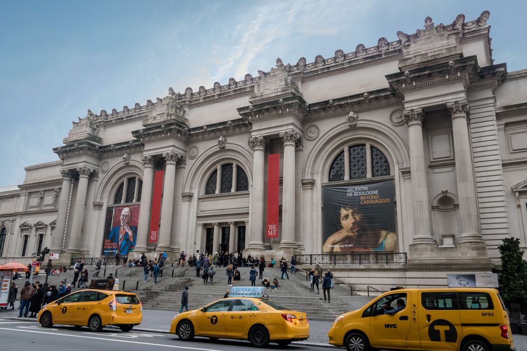 5th america architecture art attraction ave avenue building cab central city cultural destination exhibit exhibition exterior facade famous fifth front landmark largest manhattan met metropolitan midtown museum new nyc outdoors outside park states steps s