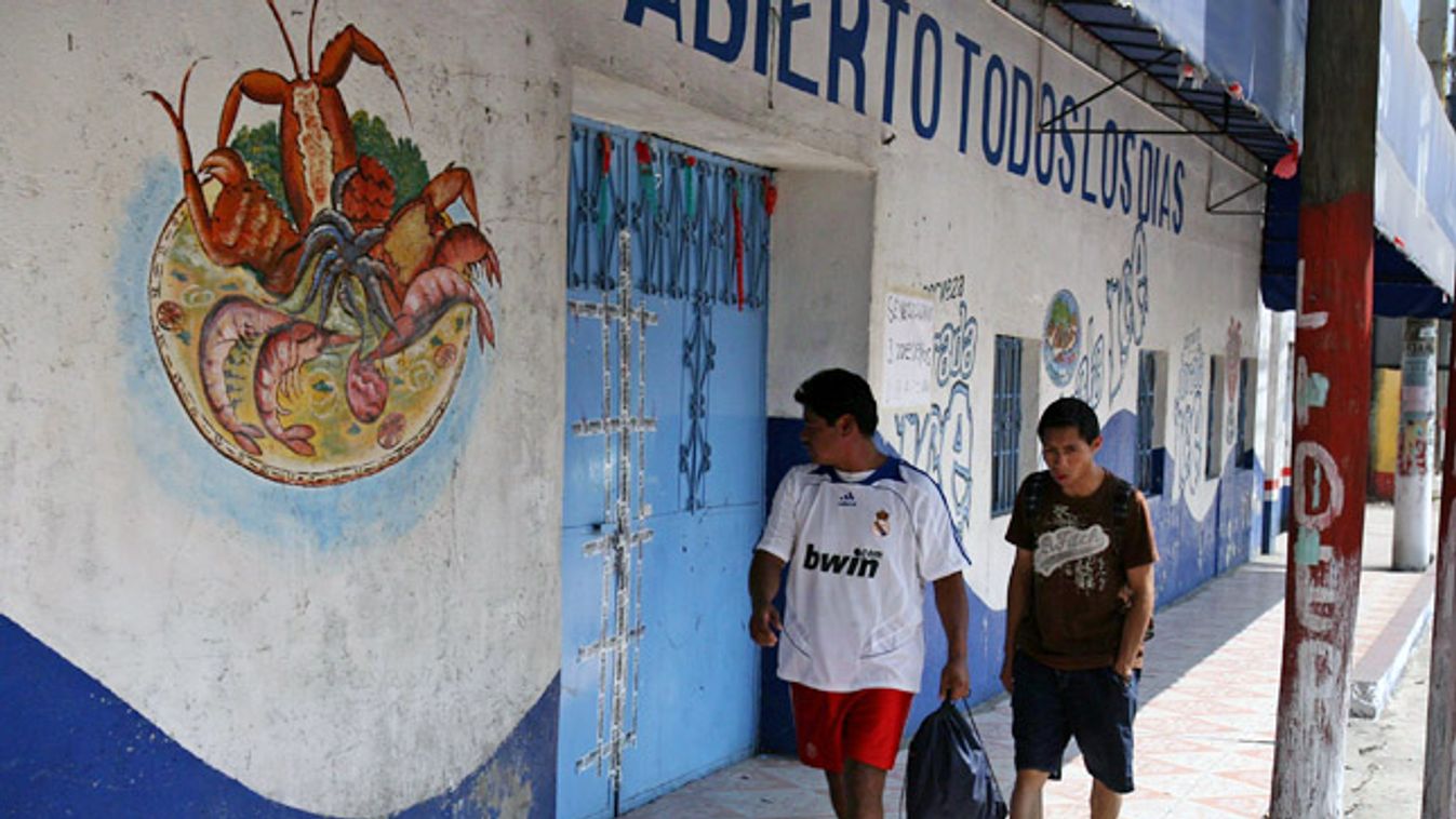 Guatemala, Mészárlás egy diszkóklubban, Az El Ranchón diszkó bejárata a Guatemalavárostól 25 km-re fekvő Villa Nuevában 