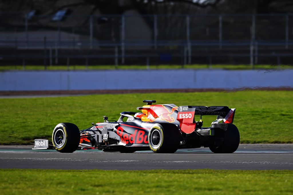 Forma-1, Max Verstappen, Red Bull Racing, Red Bull RB16 bejáratás Silverstone 