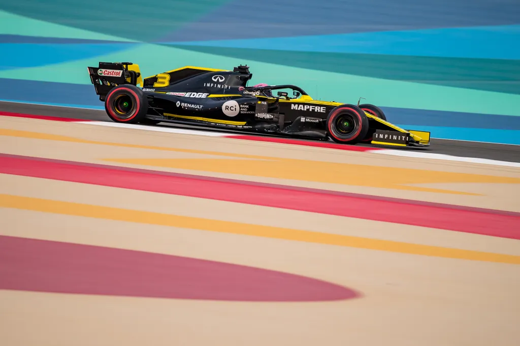 Forma-1, teszt, Bahrein, Daniel Ricciardo, Renault F1 Team 