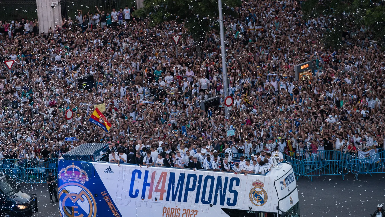 Real Madrid celebrate 14th Champions League win bernabeu,Carlo Ancelotti,Celebration,champions 2022,champions le Horizontal 