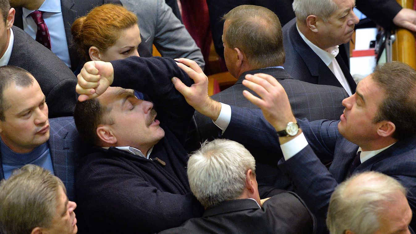 ukrajna, parlament, verekedés 