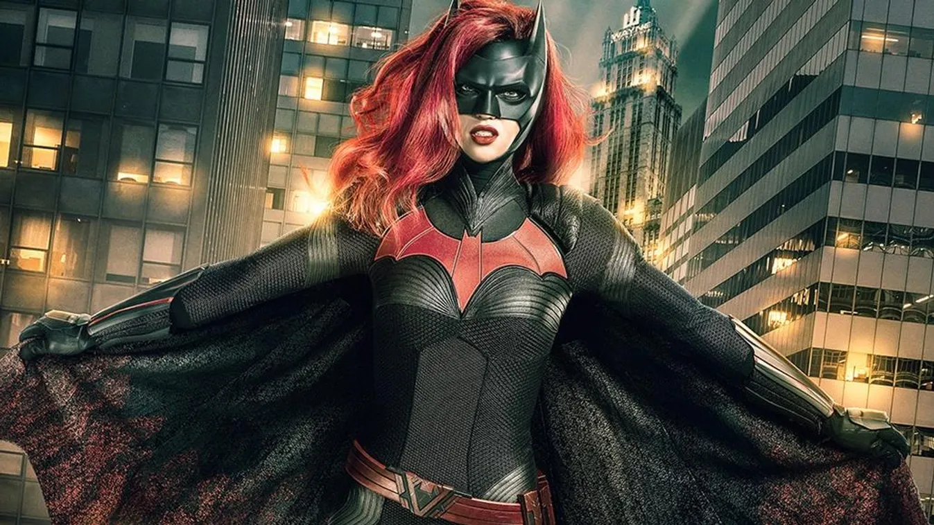 GALLERY Image Number: Batwoman_1stLook_V5_.jpg -- Pictured: Ruby Rose as Batwoman -- Photo: JSquared Photography/The CW -- © 2018 The CW Network, LLC. All rights reserved 