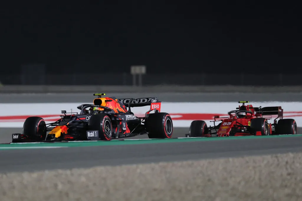 Forma-1, Katari Nagydíj, péntek, Sergio Pérez, Red Bull, Carlos Sainz, Ferrari 