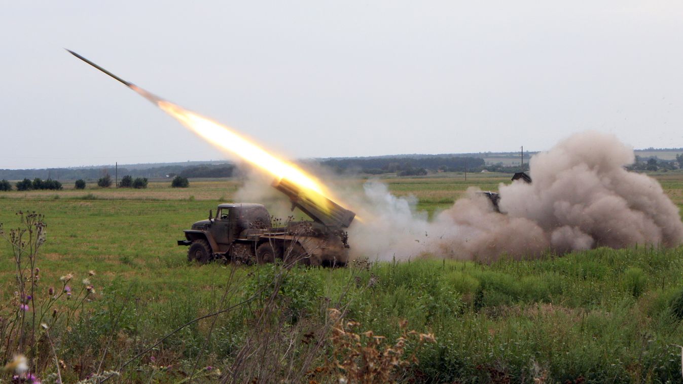 Use of Grad launchers by Ukrainian military on front line Ukraine conflict Russian invasion Ukraine war Russia-Ukraine war BM-21 Grad front line Ukrainian Armed Forces AFU Horizontal panoramic WAR MULTIPLE ROCKET LAUNCHER ARTILLERY 