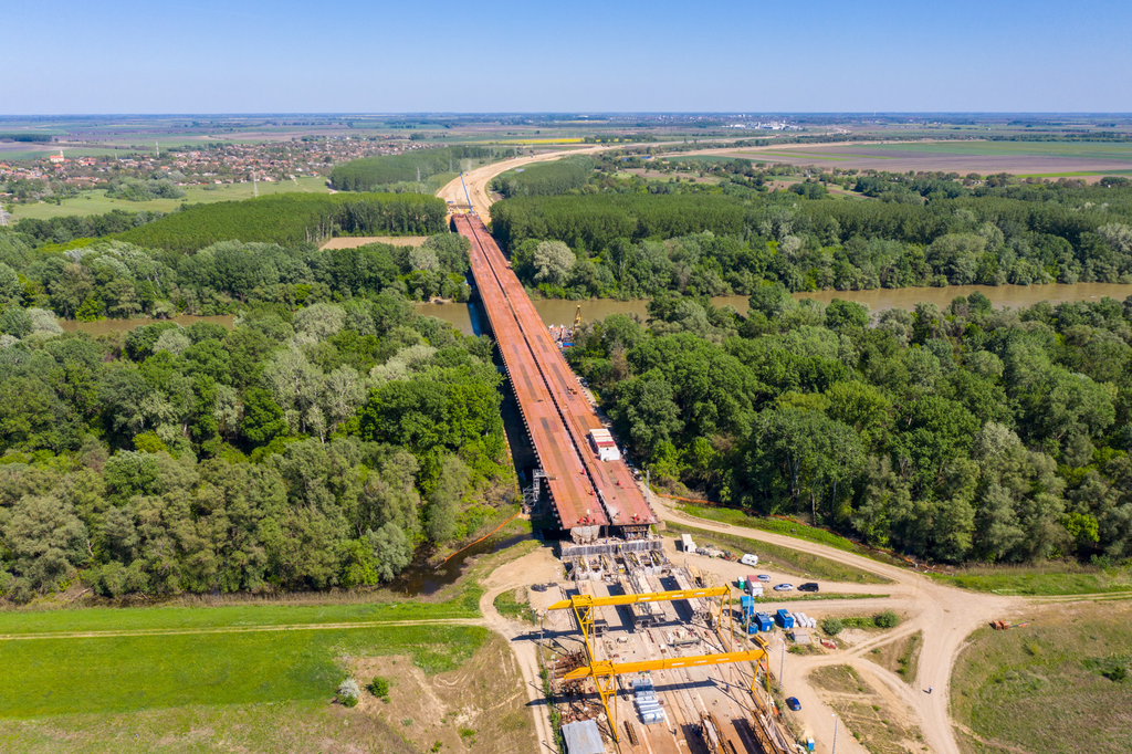 2021 Besenyszög Duna Aszfalt M4 NIF Nagy Mihály Tisza Tisza híd autóút betolás hídépítés 
