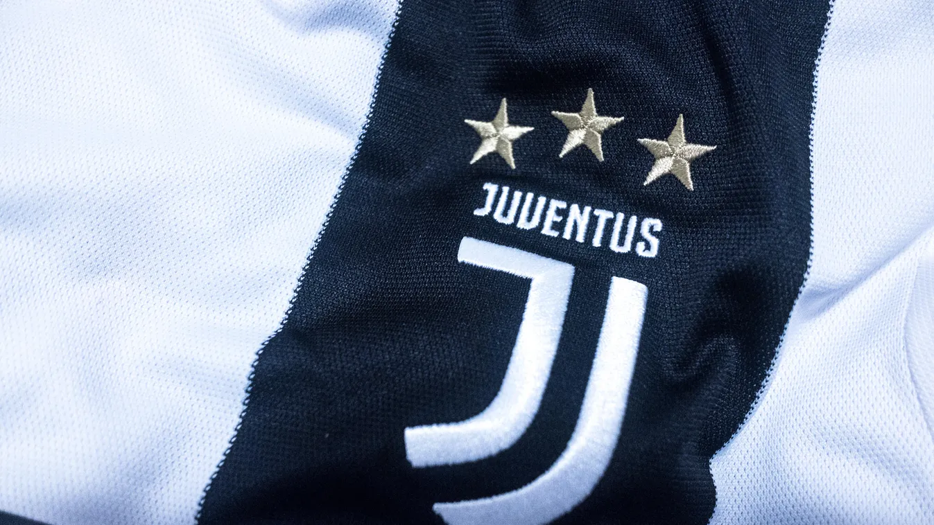 The New Juventus Logo Is Shown On The 2018-19 Season T-shirt Juventus Juventus serie a Juventus football club Juventus cristiano ronaldo cristiano ronaldo ronaldo Juventus ronaldo Juventus t-shirt sales Juventus t-shirt sales football sales 