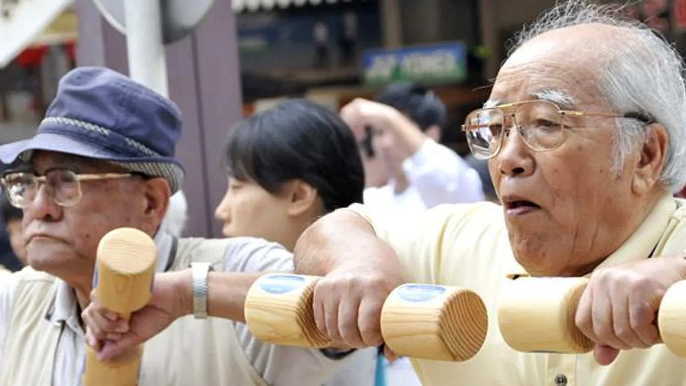 Idős japán férfi, ázsiai bácsi 