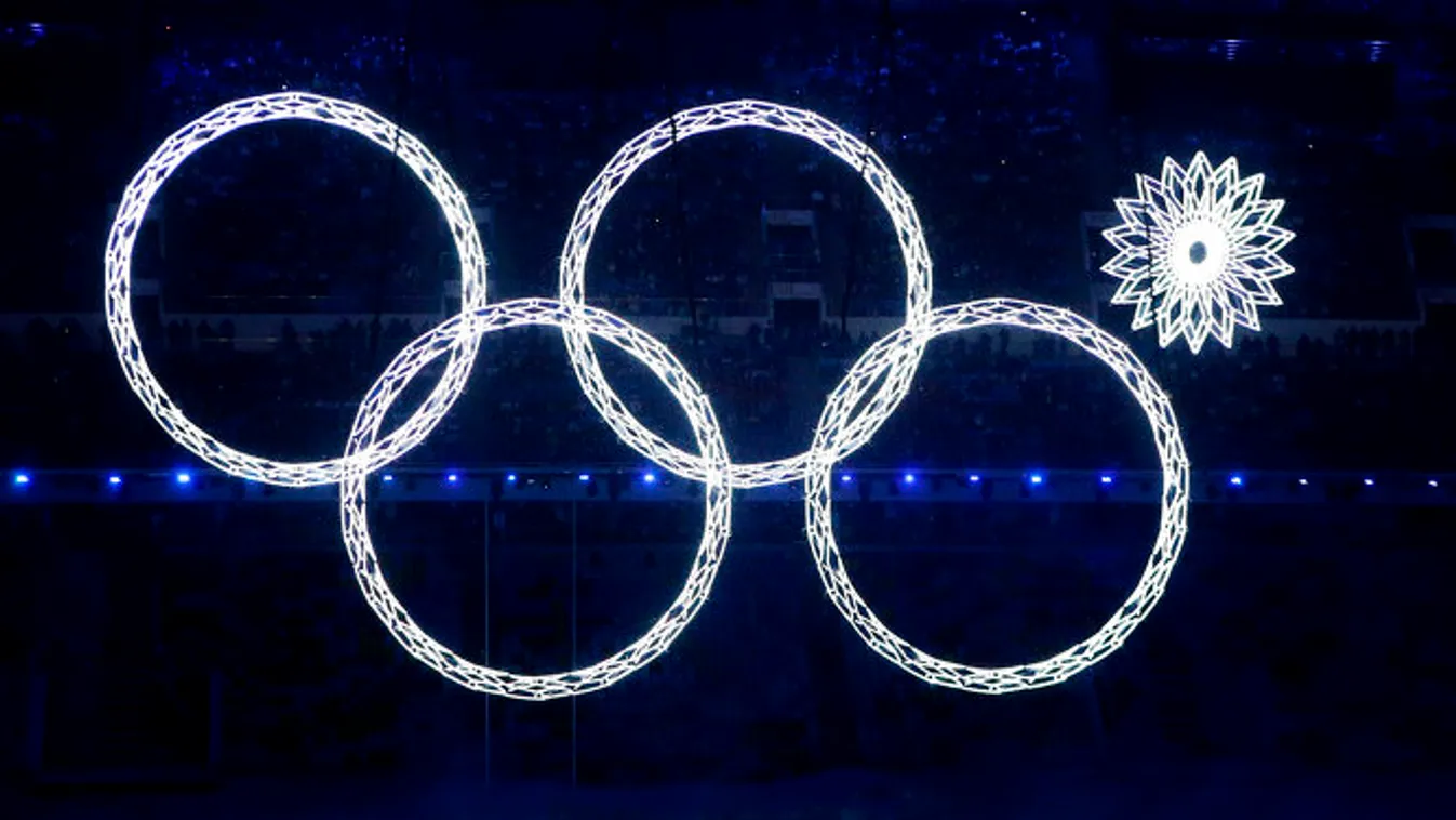 Szocsi, 2014. február 7.

Az egyik karika nem nyílik ki a 2014-es szocsi téli olimpia megnyitóünnepségén a szocsi Fist Olimpiai Stadionban 2014. február 7-én. (MTI/AP/Robert F. Bukaty) 