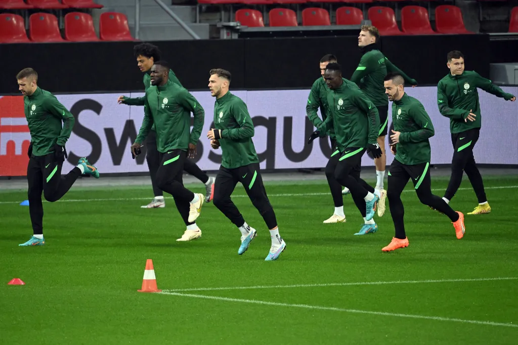 Training Ferencvaros Budapest Sports soccer Horizontal EUROPA LEAGUE 